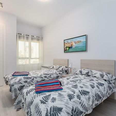 Luxury Beach Front Apartment With Pool Valencie Exteriér fotografie