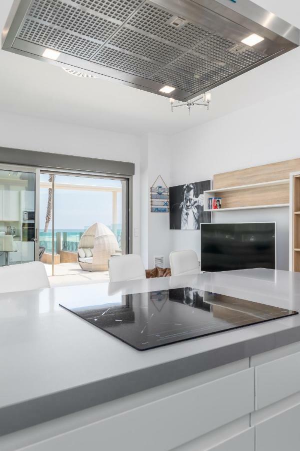 Luxury Beach Front Apartment With Pool Valencie Exteriér fotografie