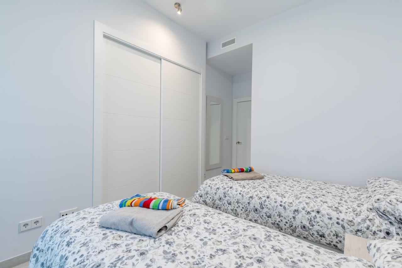 Luxury Beach Front Apartment With Pool Valencie Exteriér fotografie