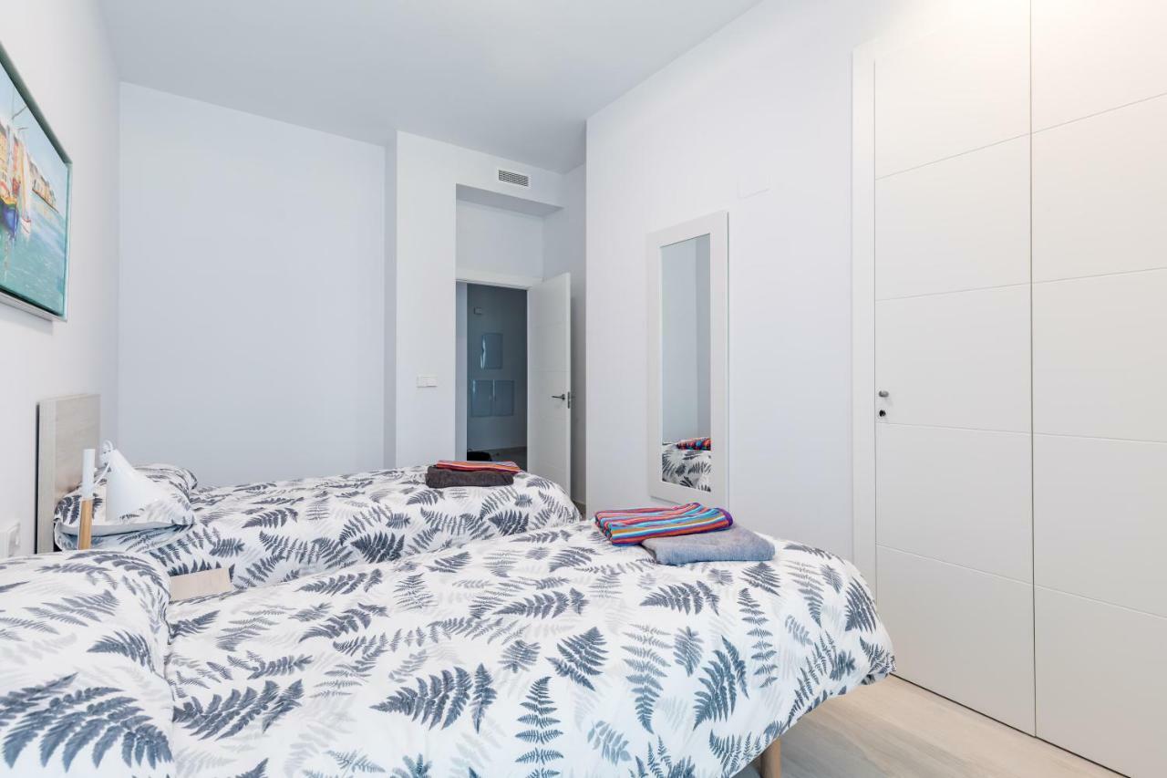 Luxury Beach Front Apartment With Pool Valencie Exteriér fotografie